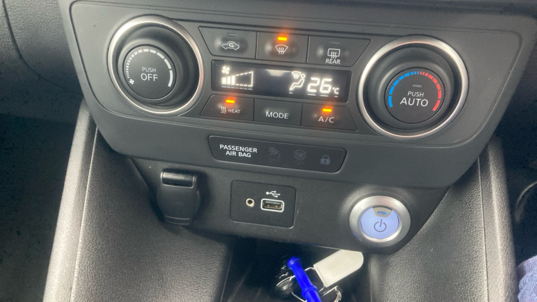 Nissan LEAF 110kW Acenta 39kWh 5dr Auto Electric Hatchback